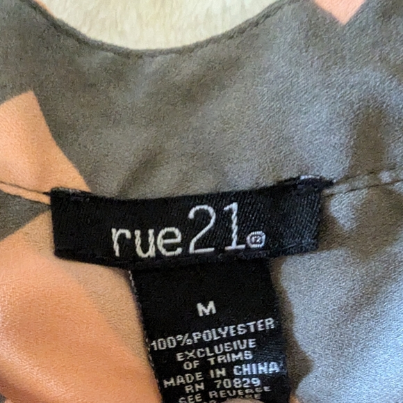 Two Rue21 Blouses - Picture 4 of 6